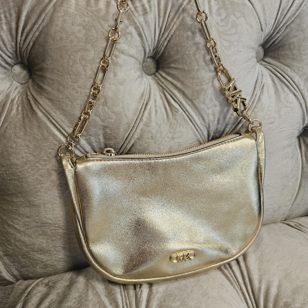 NEW MK Michael kors hand bag in gold - Picture 2 of 9